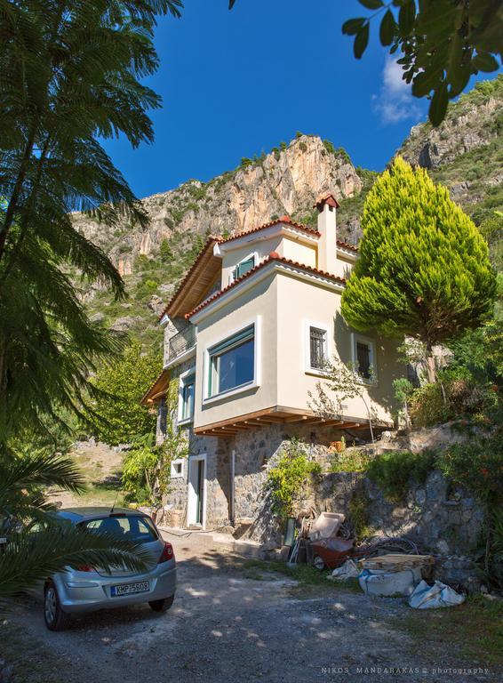 Villa Mos Kalamáta Kültér fotó